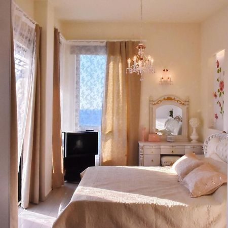 גובס Sea View Beachfront Villa Maria מראה חיצוני תמונה