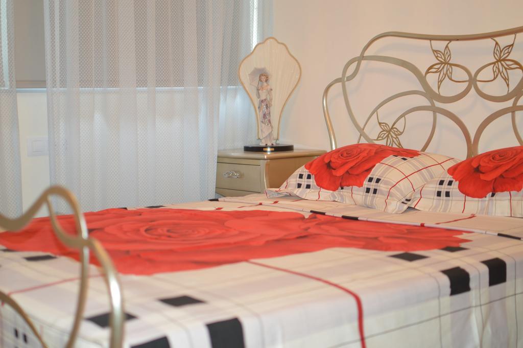 גובס Sea View Beachfront Villa Maria מראה חיצוני תמונה