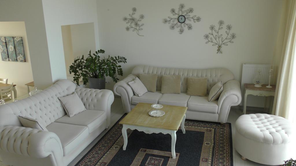 גובס Sea View Beachfront Villa Maria מראה חיצוני תמונה